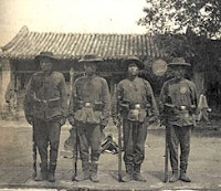 moderne chinesische Soldaten um 1900
